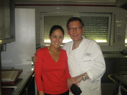 Ricarda Grommes und Helmut Thieltges im Jahre 2008 in der Küche des Waldhotel Sonnora. Foto: privat